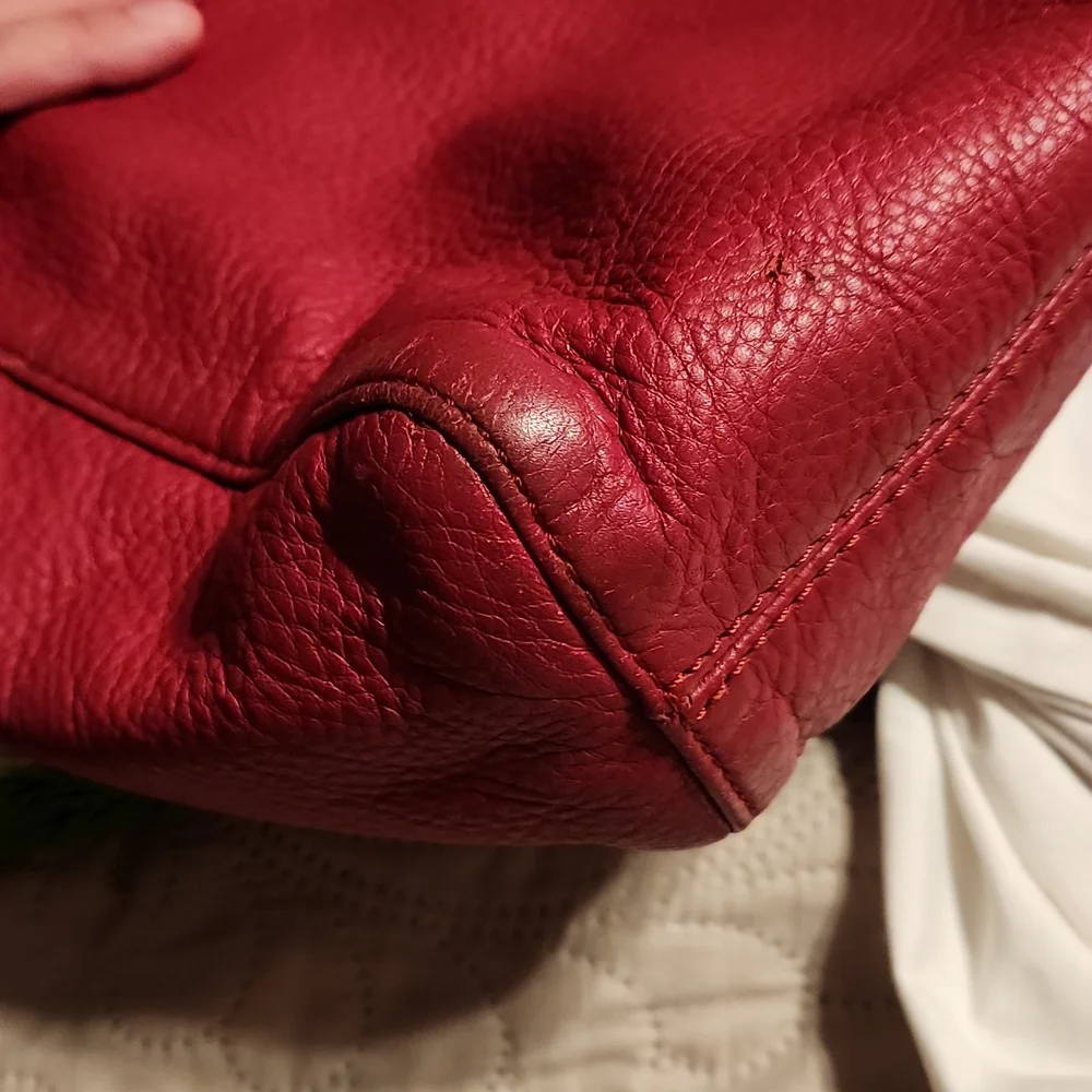 MICHAEL KORS JET SET PEBBLE LEATHER TOTE BAG